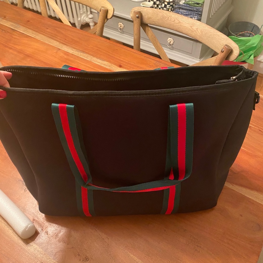 Overnight neoprene duffel bag